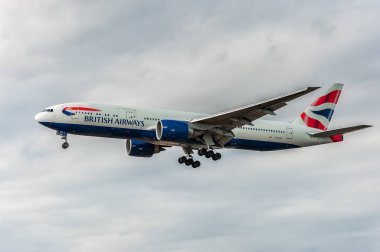 G-ZZZB British Airways Boeing 777 Landing in London Heathrow International Airport. England.