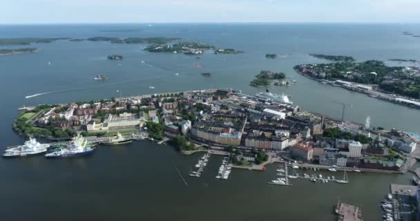 Katajanokka Area Helsinki Finland Beautiful Cityscape Harbour Sea Background Drone — Wideo stockowe