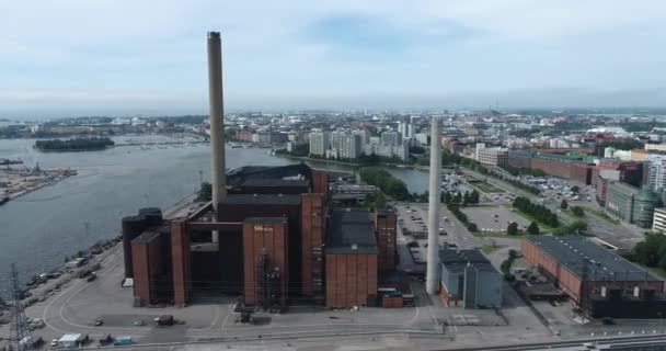Elektrárna Hanasaari Uhelná Elektrárna Sornainenu Helsinky Finsko Jeho Komín Výšku — Stock video