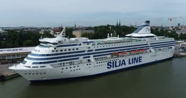 Silja Line Serenade Cruise Ferry Owned Estonian Shipping Company Tallink — Αρχείο Βίντεο