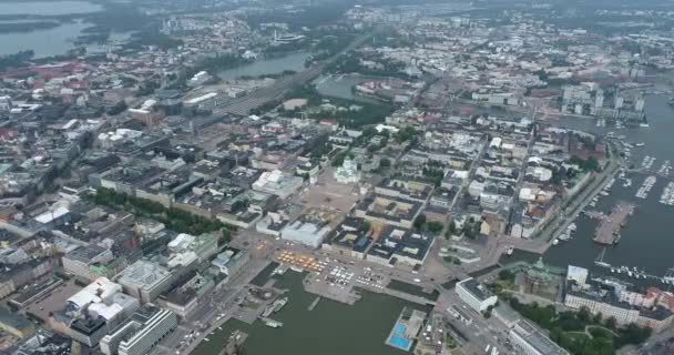 赫尔辛基市中心城市景观 大教堂广场 市场广场 天空轮 背景港 Drone的观点 — 图库视频影像