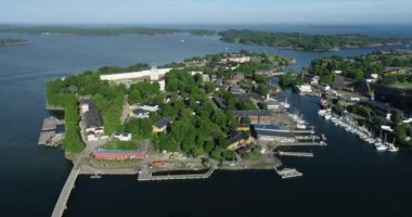 Helsinki, Finlandiya 'daki Suomenlinna Adası. Drone Bakış Açısı