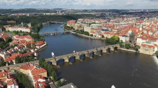 Praga Stare Miasto Czechach Słynnymi Miejscami Widokowymi Tle Most Karola — Wideo stockowe