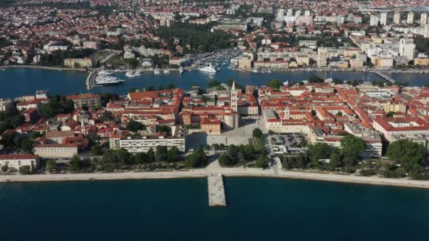 Zdjęcie Lotnicze Starego Miasta Zadaru Słynna Atrakcja Turystyczna Chorwacji Letni — Wideo stockowe