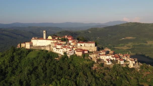 Motovun Village Croacia Geografía Istria Encuentra Ubicado Las Coordenadas Antigüedad — Vídeo de stock