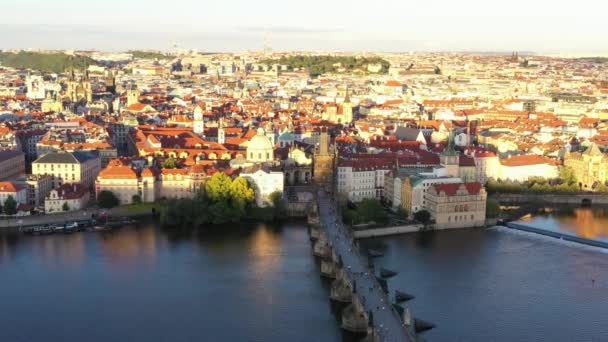 Praag Oude Stad Tsjechië Met Beroemde Bezienswaardigheden Plaatsen Achtergrond Karelsbrug — Stockvideo