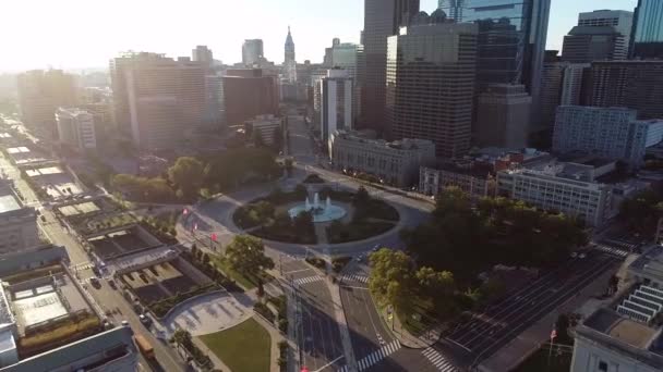 Luchtfoto Van Logan Square Fountain Circle Philadelphia Business District Downtown — Stockvideo