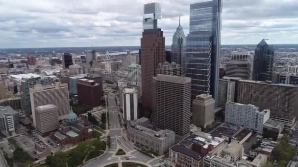 Areal View Beautiful Philadelphia Cityscape Skyscrapers Logan Square Cathedral City — стокове відео