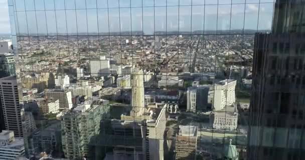 Beautiful Philadelphia Cityscape Glass Reflection Close Skyscraper — 비디오