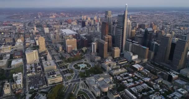 Philadelphia Cityscape Skyscrapers Background Golden Hour Light — стокове відео