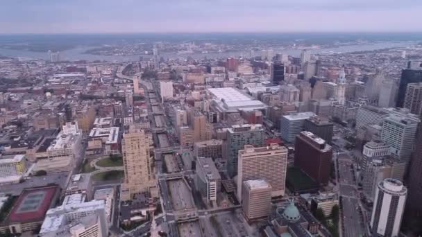 Beautiful Philadelphia Cityscape Skyscrapers Vine Street Expressway City Hall Background — Stockvideo