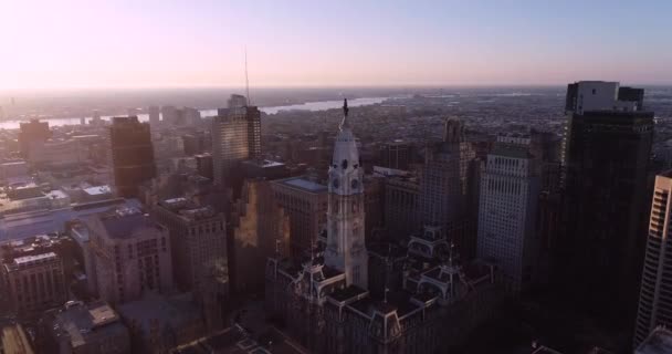 Philadelphia Pennsylvania Cityscape Arkaplanda Güzel Günbatımı Işığı Belediye Binası William — Stok video