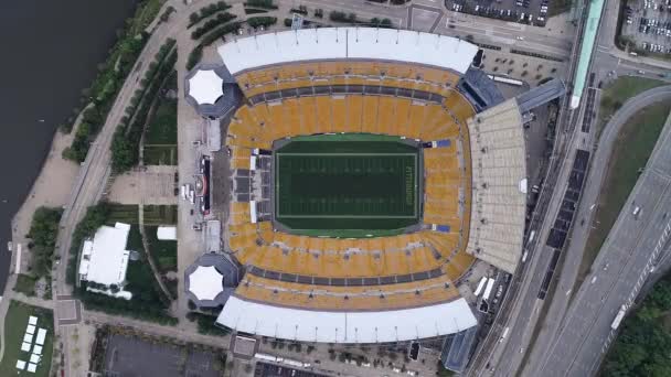 ペンシルベニア州ピッツバーグのサッカースタジアムの空中ビュー — ストック動画