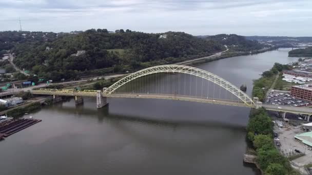 West End Bridge Pittsburgh Pennsylvania Ohio River Background — 图库视频影像
