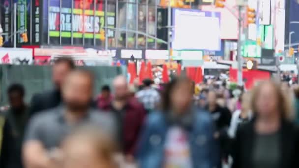 Anonymous Urban Crowd Commuters Unrecognizable Tourists Walking Manhattan Nyc Blurry — Stock Video