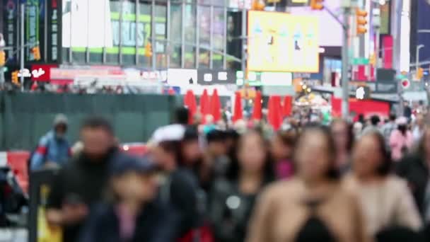 Anonymous Urban Crowd Commuters Unrecognizable Tourists Walking Manhattan Nyc Flying — Stock Video