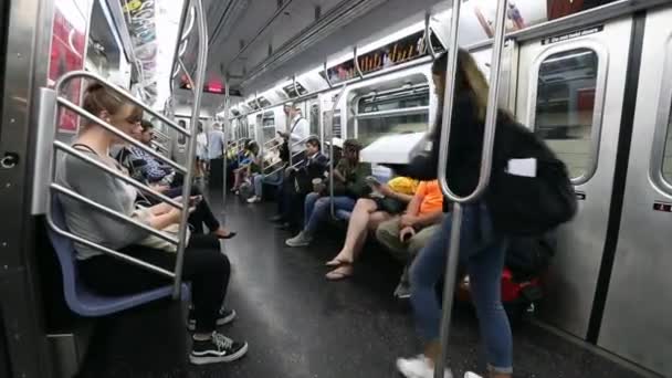 Nyc Subway Train Commuter People Riding Subway Car Work Crowded — стоковое видео