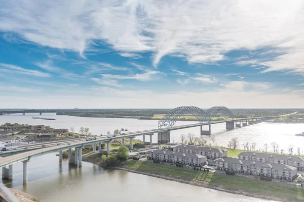 Cityscape Memphis Mississippi River Hernando Soto Bridge Tennessee — Foto de Stock
