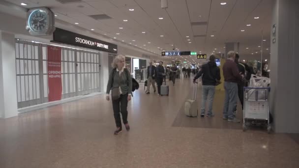 Aéroport International Stockholm Arlanda Zone Départ Avec Restaurants Personnes — Video