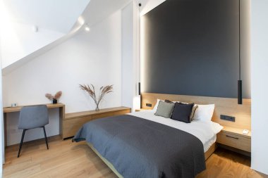 Beautiful Furnished Master Bedroom Interior Design in Luxury Home. Big Modern Bedroom.