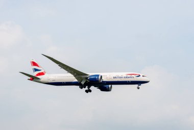 British Airways Airlines Boeing 787 Dreamliner G-ZBKJ landing in London Heathrow International Airport.