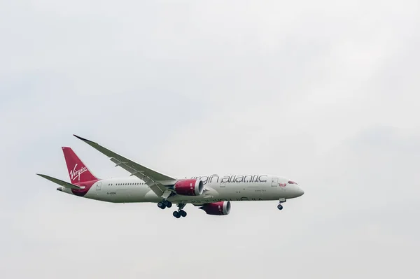 Virgin Atlantic Airlines Boeing 787 Dreamliner Vooh Landing London Heathrow — Stock Photo, Image