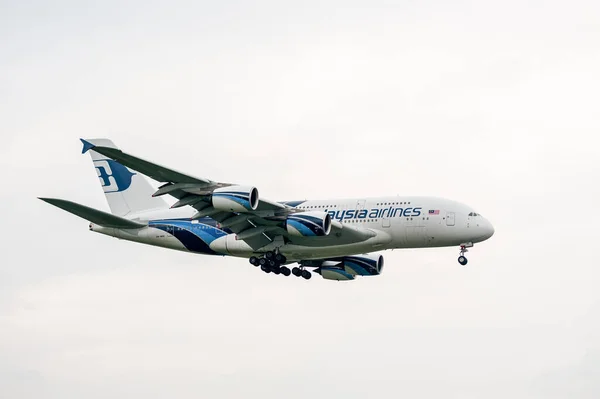 Malaysia Airlines Airbus A380 Mne Landing London Heathrow International Airport — Stock Photo, Image