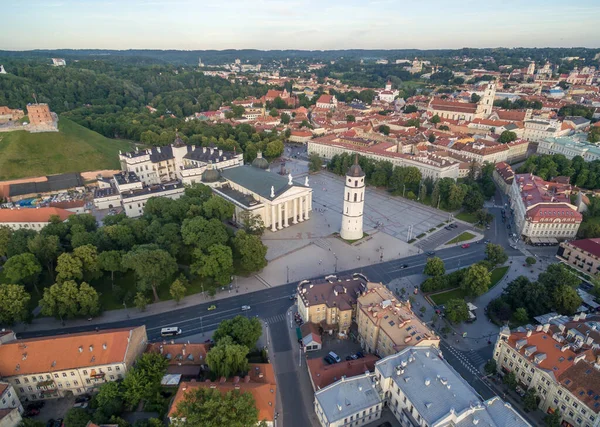 Vilnius Old Town Cathedral Square Gediminas Castle Background Bell Tower — Stockfoto