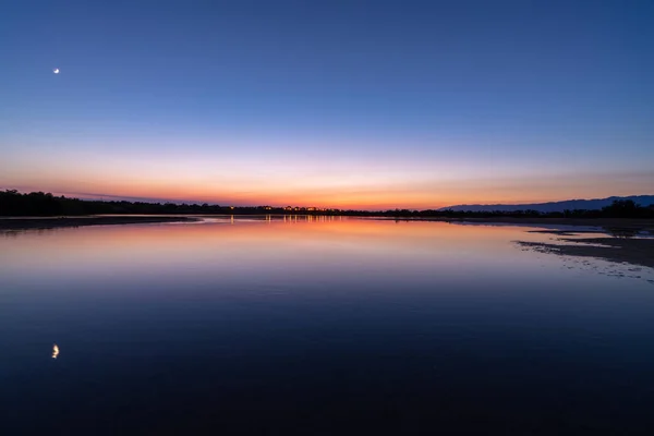 Закат Хорватии Солнечный Свет Берегу Моря Красивые Цвета Рефлексия — стоковое фото