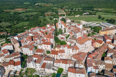 Bale Town in Croatia. Bale is a settlement and municipality in Istria County, Croatia. The origins of the settlement lie in the Roman stronghold of Castrum Vallis, built by Caius Palcrus.