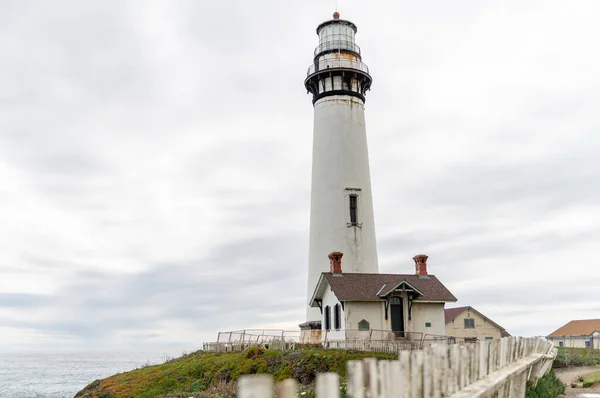 stock image Pigeon Point Light Station or Pigeon Point Lighthouse is a lighthouse built in 1871 to guide ships on the Pacific coast of California. It is the tallest lighthouse on the West Coast of the US