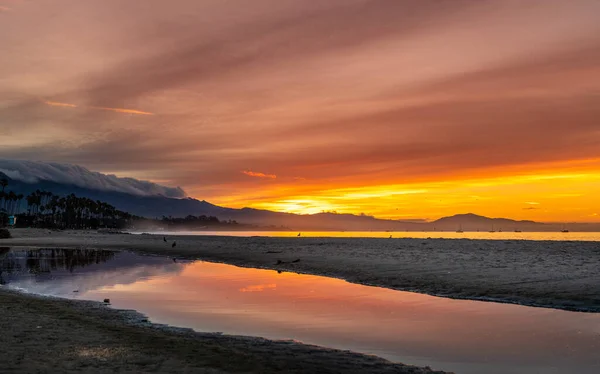 Santa Barbara Shoreline California Sunrise Skyline Beach — Zdjęcie stockowe