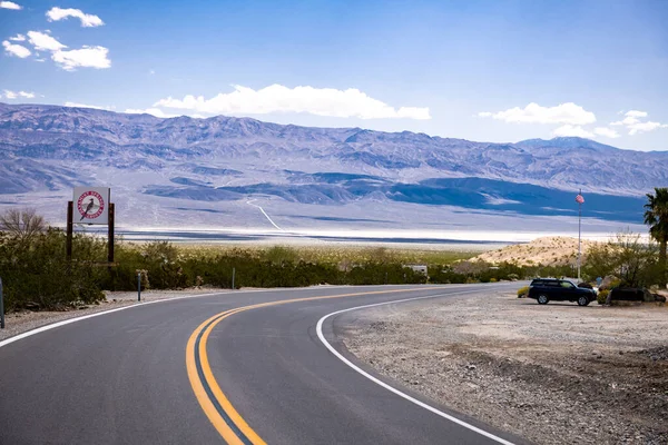 Empty Road Death Valley California Paramint Springs Resort Background Usa — стоковое фото
