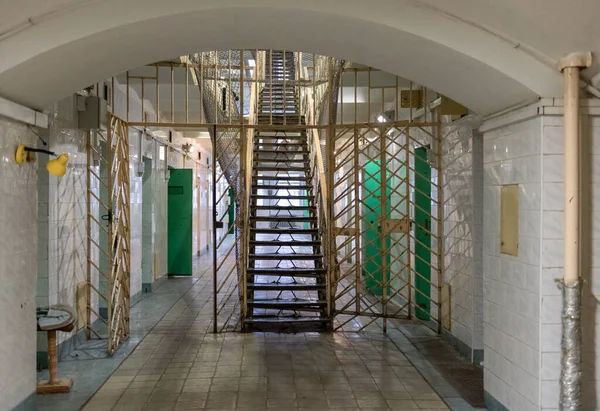 リトアニア ヴィリニュスで刑務所を閉鎖 リトアニアとヨーロッパの東ルキスで最も古い刑務所 壁のあるインテリア — ストック写真