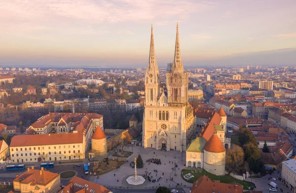 Zagreb Old Town Cathedral Background Sightseeing Place Croatia Beautiful Sunset — Stock Photo, Image