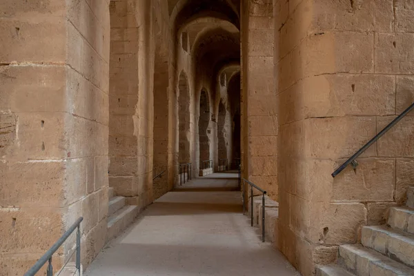 Wnętrze Amfiteatru Jem Tunezji Amfiteatr Znajduje Się Współczesnym Mieście Djem — Zdjęcie stockowe