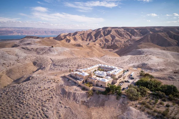 以色列 以色列朱甸沙漠的Nabi Musa场址和清真寺 先知摩西的坟墓 Drone的观点 — 图库照片