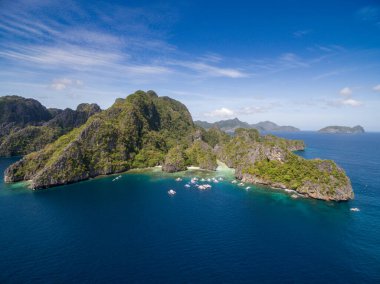 El Nido, Palawan, Filipinler 'deki Büyük Göl. A güzergahı ve mekan turu. Miniloc Adası