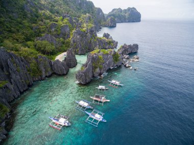 Hidden Beach in Matinloc Island in El Nido, Palawan, Philippines. Tour C route and Sightseeing Place