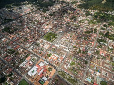Antigua Şehri manzarası. Guatemala 'daki İspanyol Barok Tarzı Kasabası