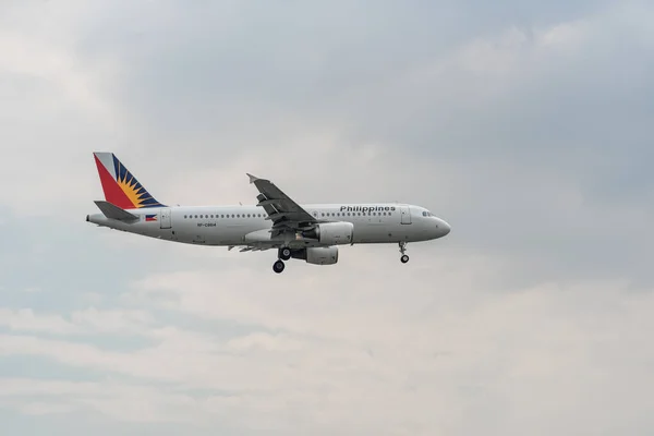 Philippine Airlines Airbus A320 C8614 Landing Manila International Airport — Stock Photo, Image