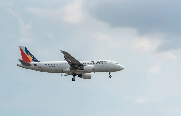 Philippine Airlines Airbus A320 C8603 Landing Manila International Airport — Stock Photo, Image