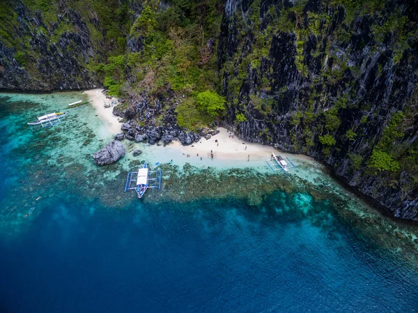菲律宾巴拉望El Nido的秘密海滩 游览C线和观光地点 — 图库照片
