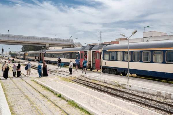 Jem Tunisia Czerwca 2019 Dworzec Kolejowy Jem Tunezja Szybki Pociąg — Zdjęcie stockowe