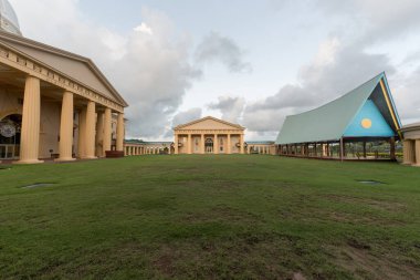 Palau Ulusal Kongresi. Sabah Gündoğumu Uzun Maruz Kalma Çekimi. Palau Senatosu. Mikronezya
