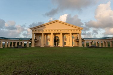 Palau Ulusal Kongresi. Sabah Gündoğumu Uzun Maruz Kalma Çekimi. Palau Senatosu. Mikronezya