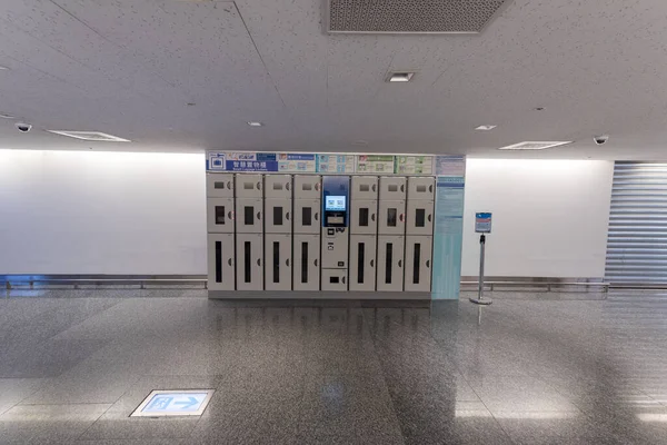 台湾台北国际机场 行李箱锁 — 图库照片