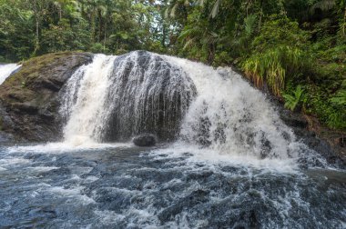 Palau 'da şelale. Mikronezya