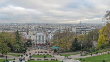 PARIS FRANCE - 22 Kasım 2012: Montmartre, Paris ve Cityscape Panorama. Fransa.
