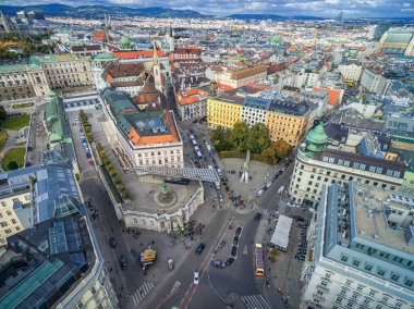 Albertina. 19. yüzyıl Habsburg sarayı, kamara koleksiyonları eski ana baskılar ve 20. yüzyıl sanat eserleri. Viyana, Avusturya